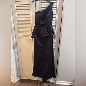 Mori Lee one shoulder navy blue satin gown sz 6 tall